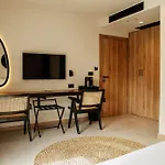 1920 Hotel 4*